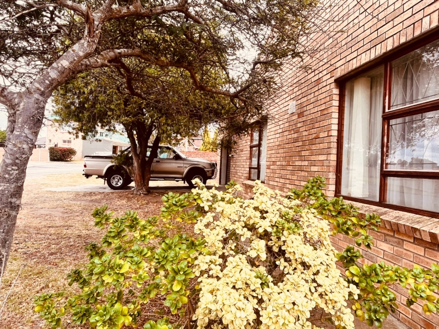 2 Bedroom Property for Sale in Noorsekloof Eastern Cape